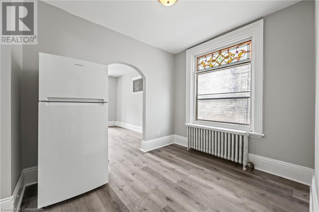 242 DALHOUSIE STREET Image 8