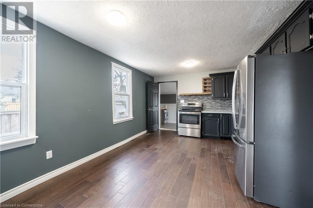 21 RENFREW STREET EAST Image 10