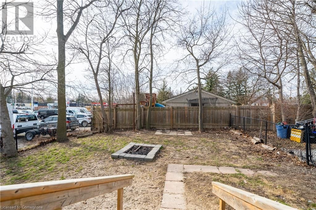 21 RENFREW STREET EAST Image 24