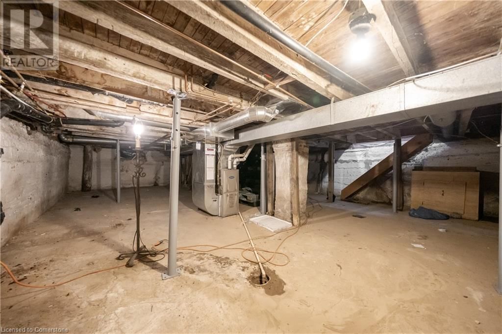 21 RENFREW STREET EAST Image 27