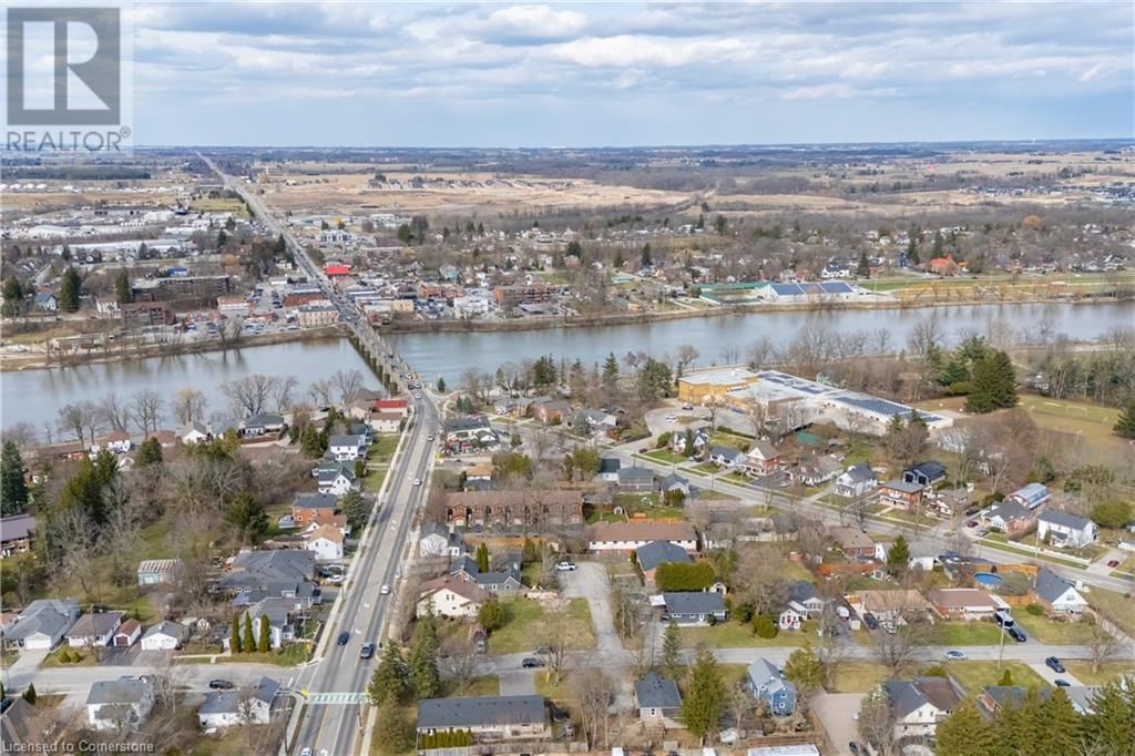 21 RENFREW STREET EAST Image 32