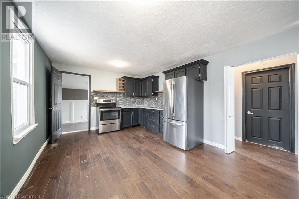 21 RENFREW STREET EAST Image 9