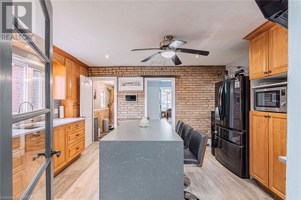 12 GRANDVIEW STREET Image 14