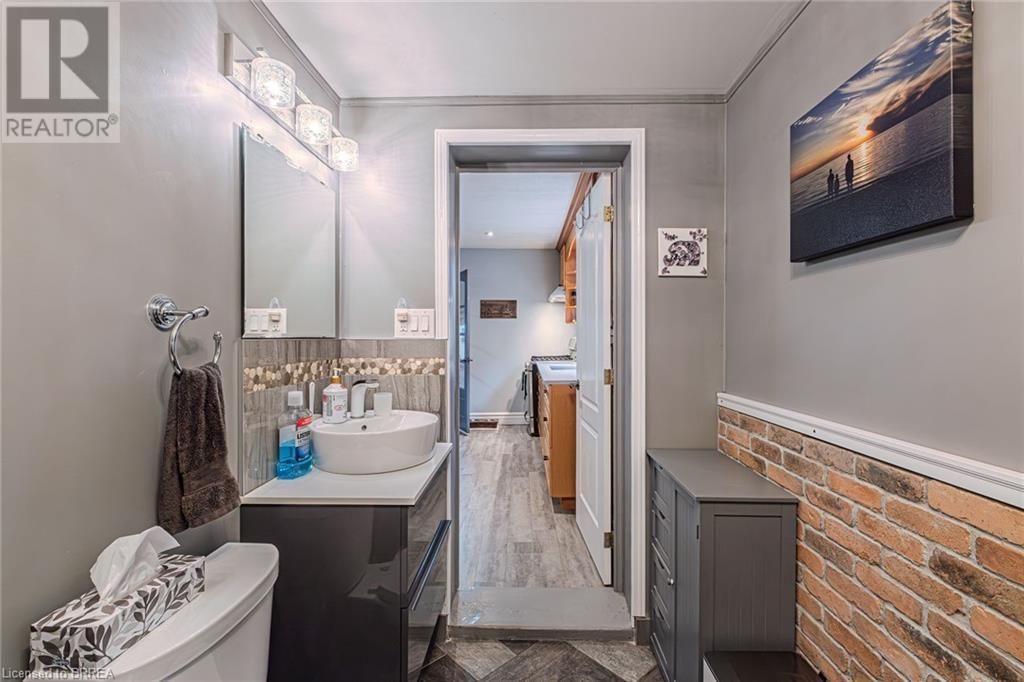 12 GRANDVIEW STREET Image 19
