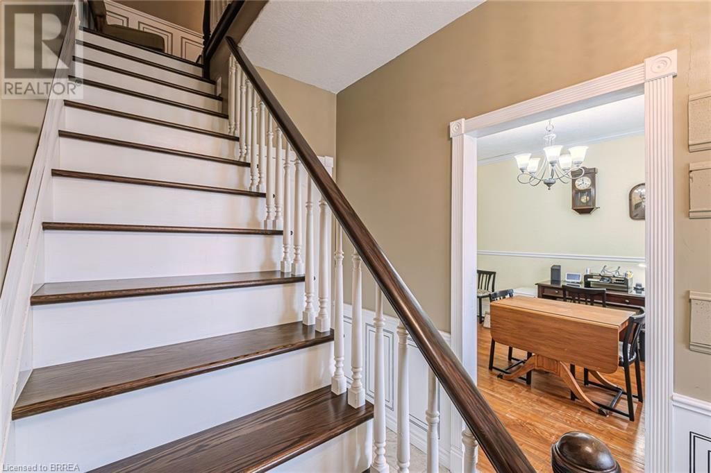 12 GRANDVIEW STREET Image 23
