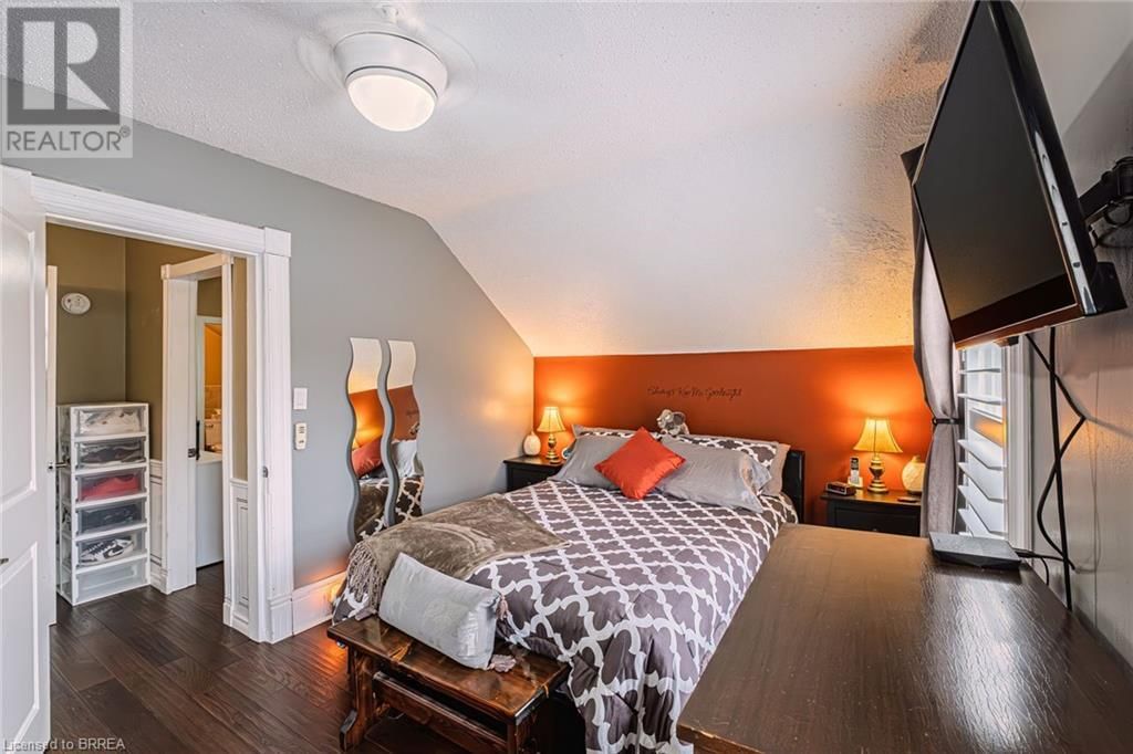 12 GRANDVIEW STREET Image 28