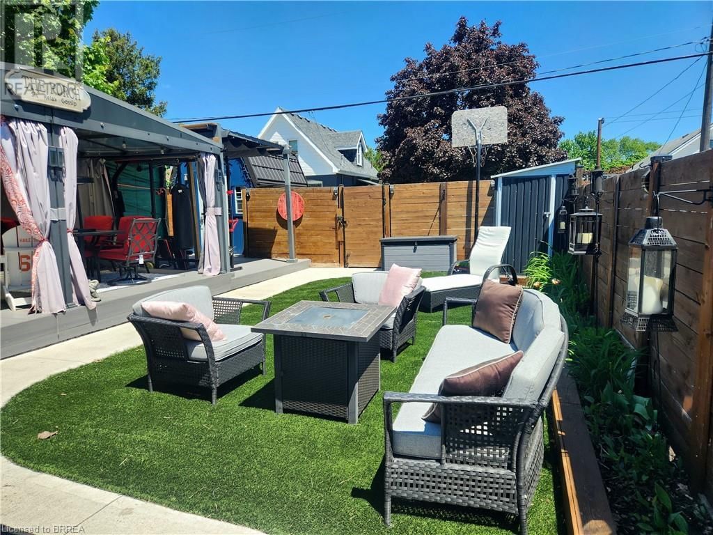 12 GRANDVIEW STREET Image 37
