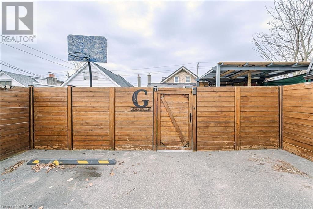 12 GRANDVIEW STREET Image 42