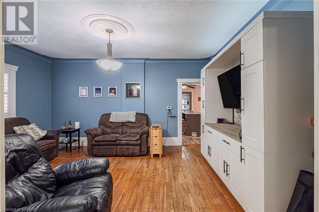 12 GRANDVIEW STREET Image 7