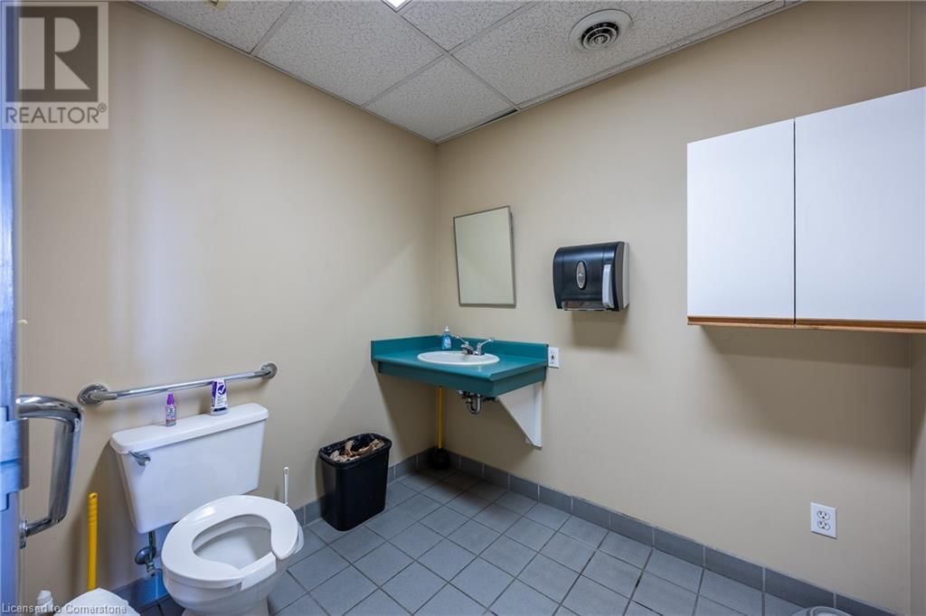 35 SAMNAH CRESCENT Image 11