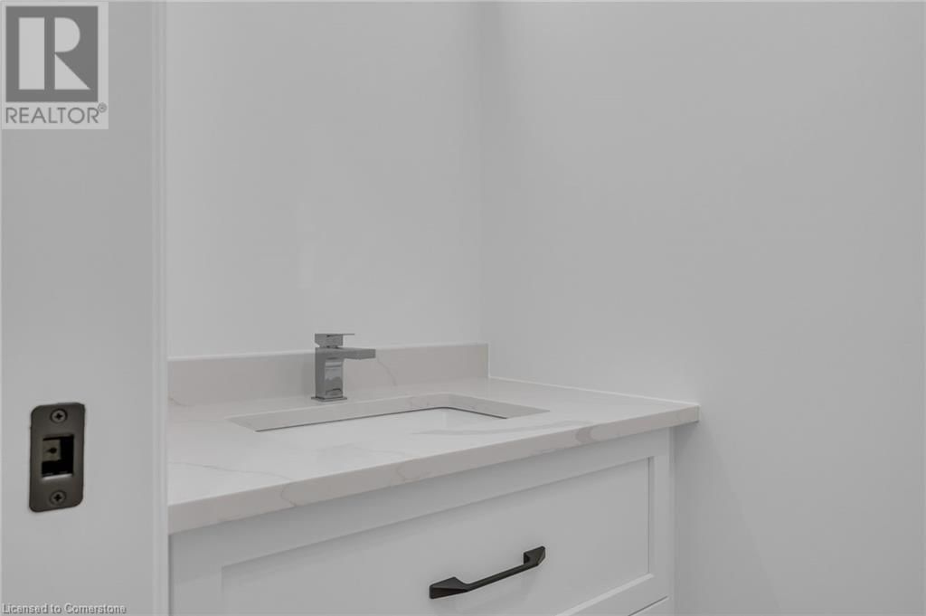 3643 VOSBURGH PLACE Image 19
