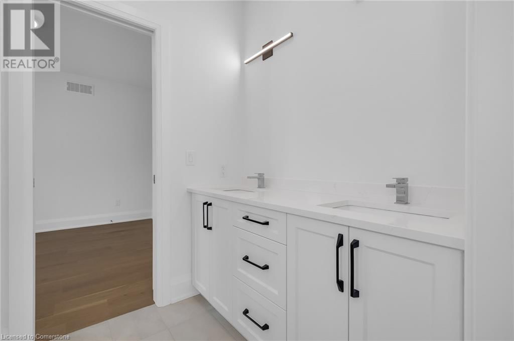 3643 VOSBURGH PLACE Image 23
