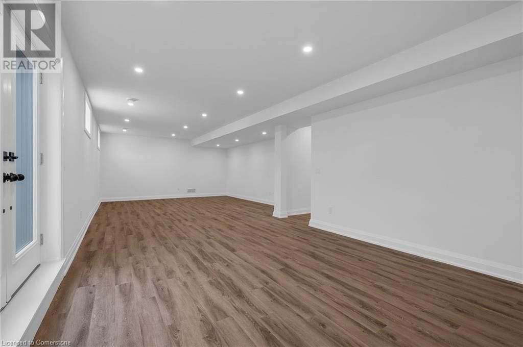 3643 VOSBURGH PLACE Image 28