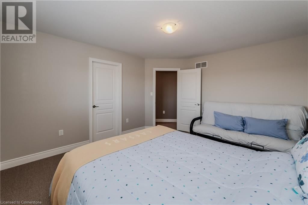 65 GOLDSCHMIDT CRESCENT Image 21