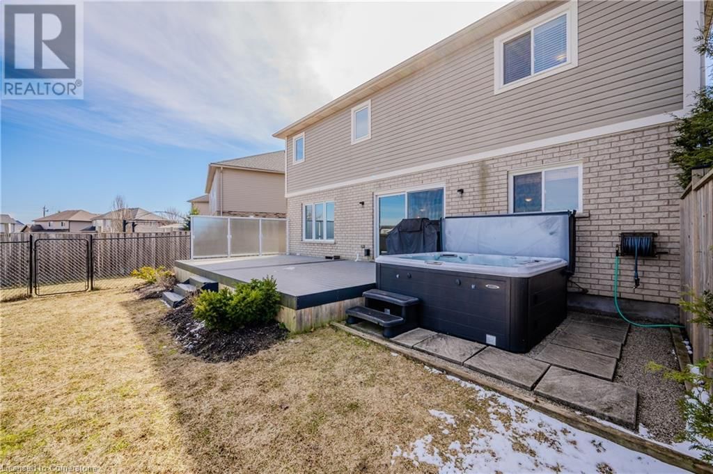 65 GOLDSCHMIDT CRESCENT Image 29