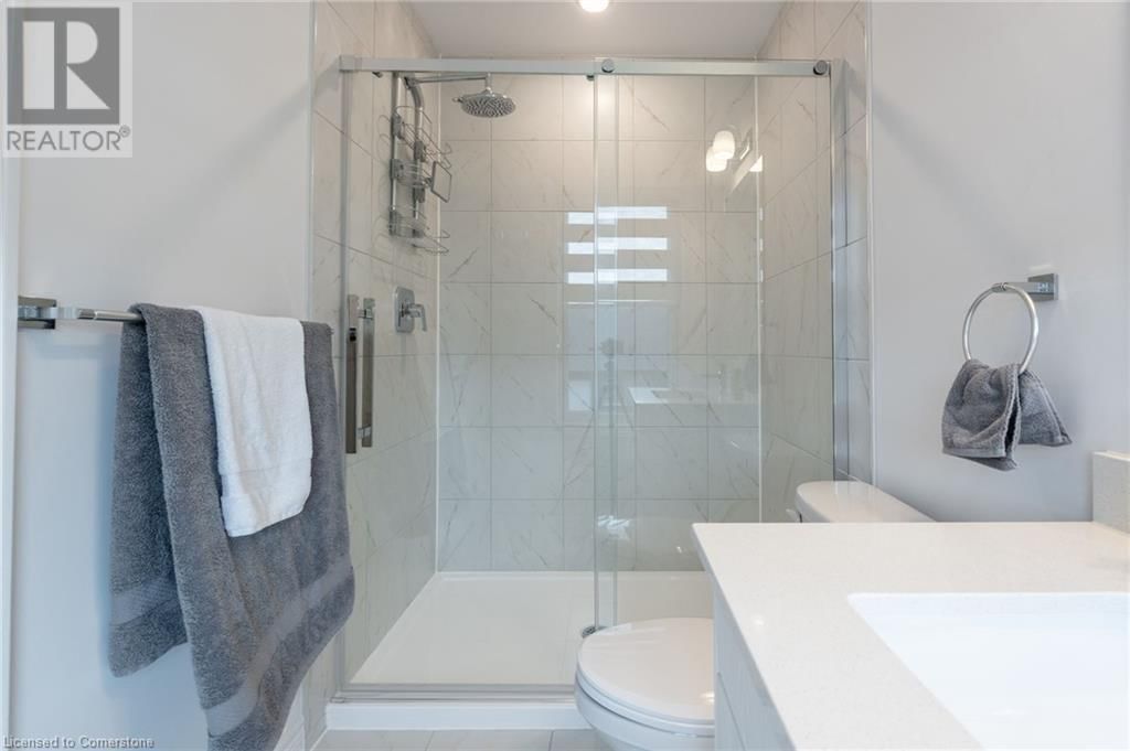 11 - 120 COURT DRIVE Image 25