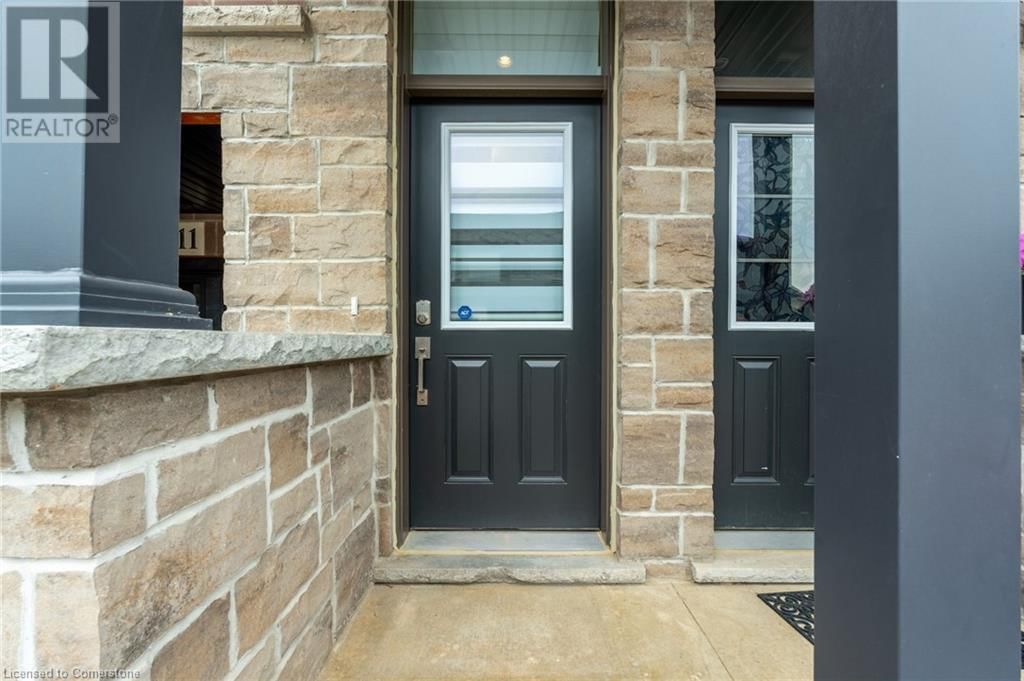 11 - 120 COURT DRIVE Image 3