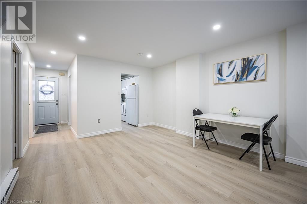 14 - 212 WESTCOURT PLACE Image 5