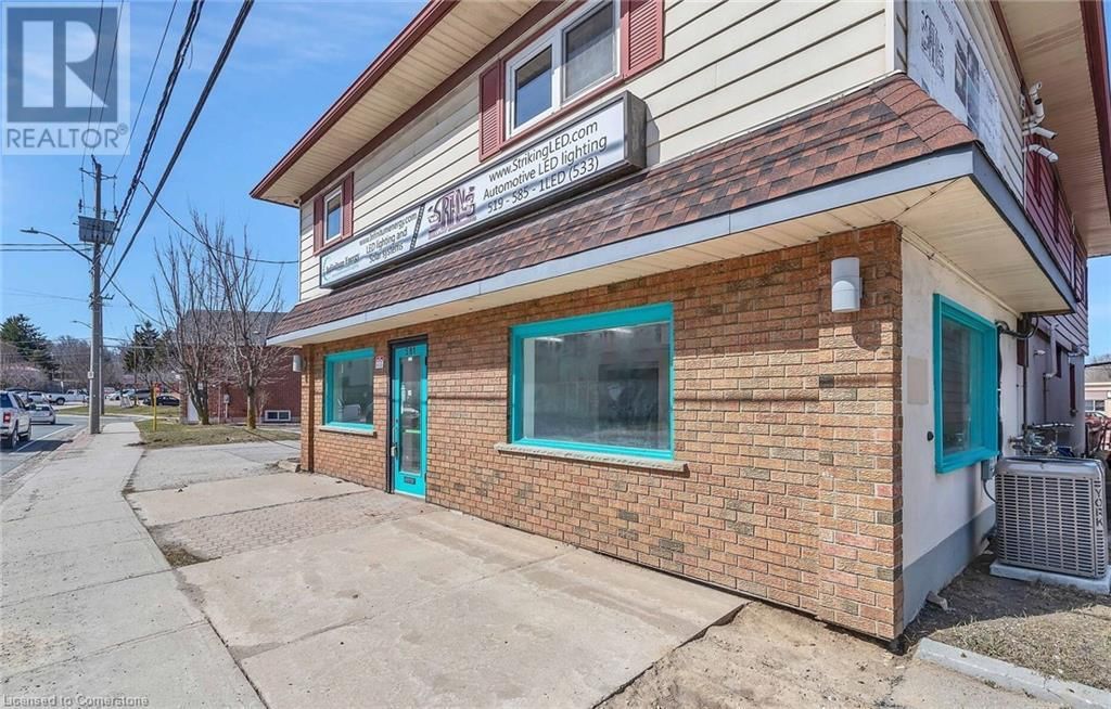 581 LANCASTER STREET WEST Image 1