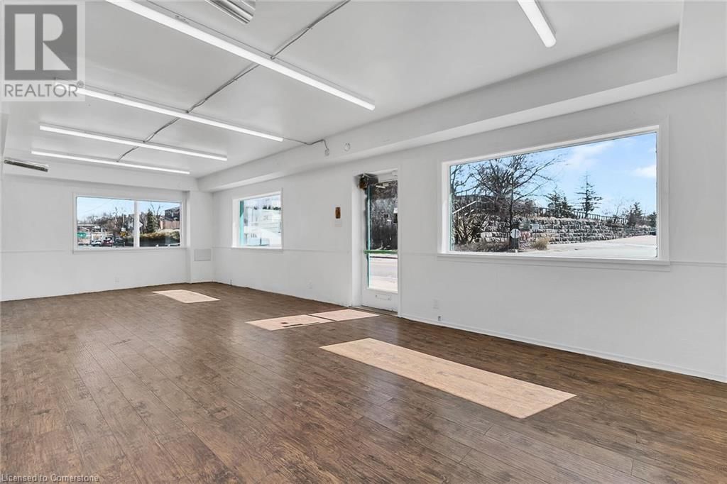 581 LANCASTER STREET WEST Image 3