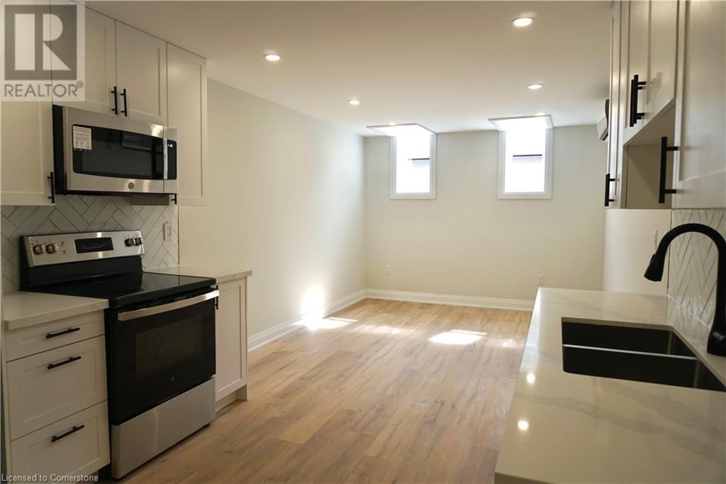 1 - 588 BARTON STREET EAST Image 1