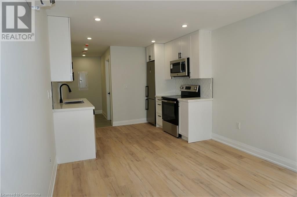 1 - 588 BARTON STREET EAST Image 5