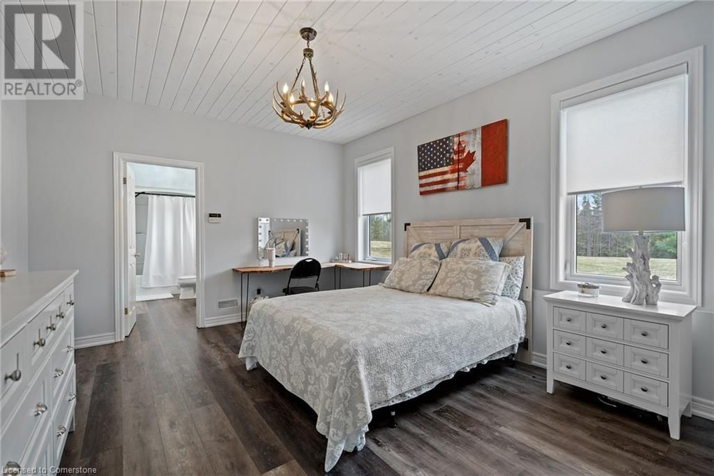 16 CREDIT RIVER ROAD Image 35