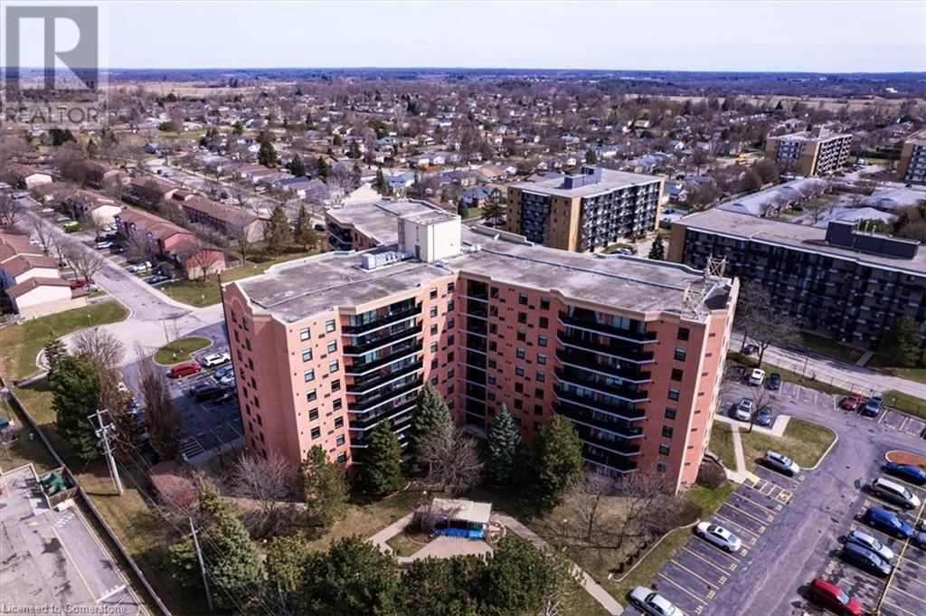 606 - 9 BONHEUR COURT Image 22