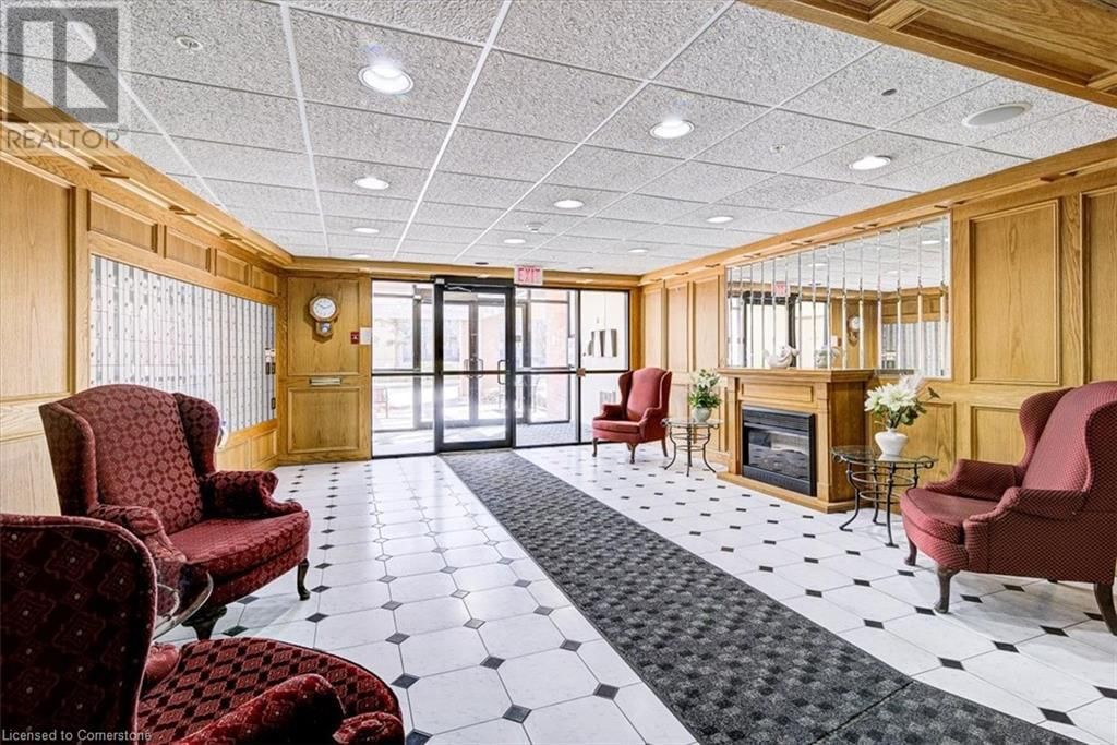 606 - 9 BONHEUR COURT Image 3