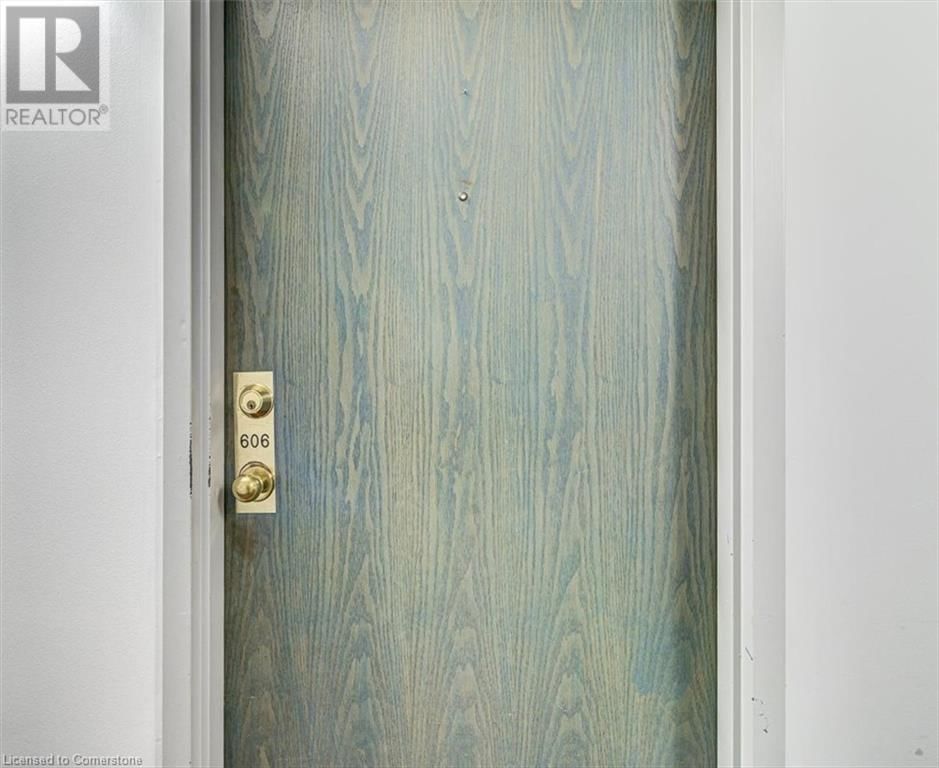 606 - 9 BONHEUR COURT Image 6