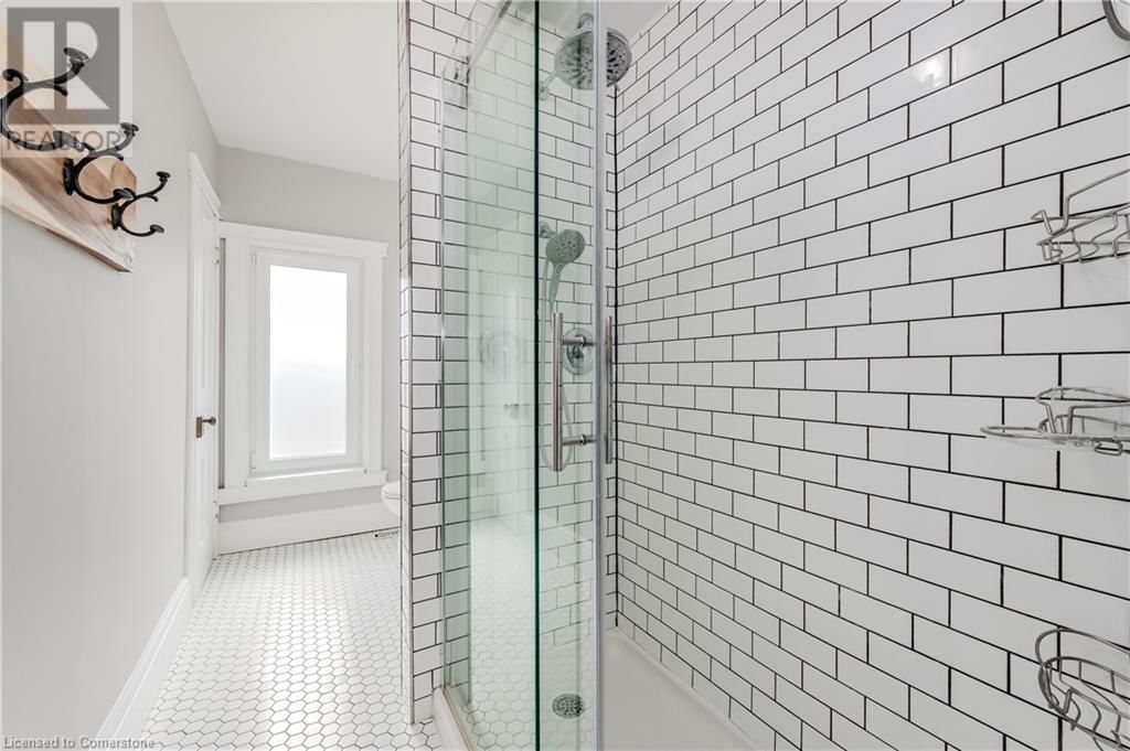 249 MAPLE STREET Image 23
