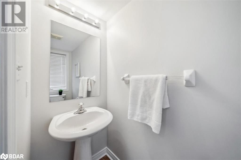 38 IAN DRIVE Image 20