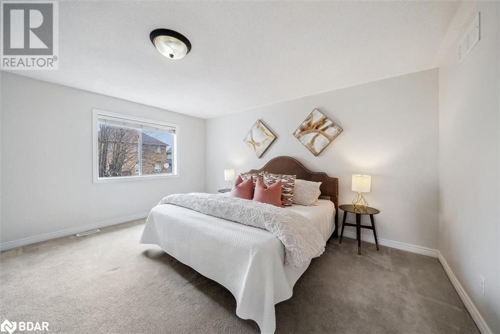 38 IAN DRIVE Image 24