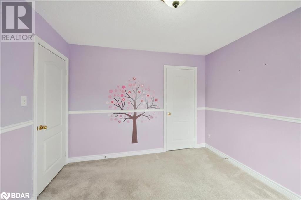 38 IAN DRIVE Image 32