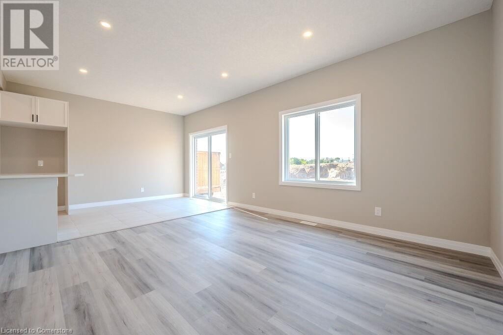 423 WOOLWICH STREET Image 4