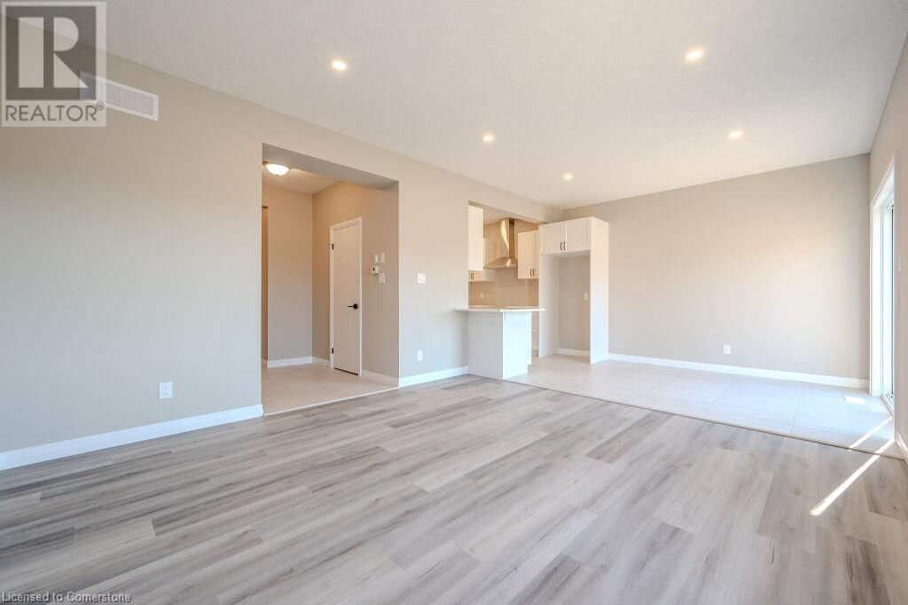 423 WOOLWICH STREET Image 7