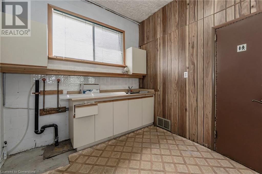 101 PARK STREET Image 10