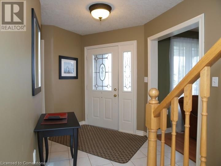 585 THORNDALE DRIVE Image 2