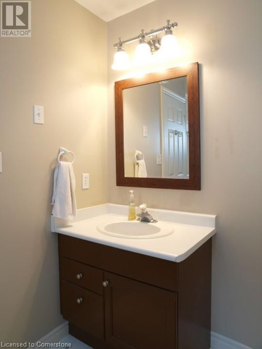 585 THORNDALE DRIVE Image 20
