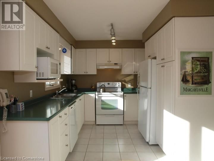 585 THORNDALE DRIVE Image 3