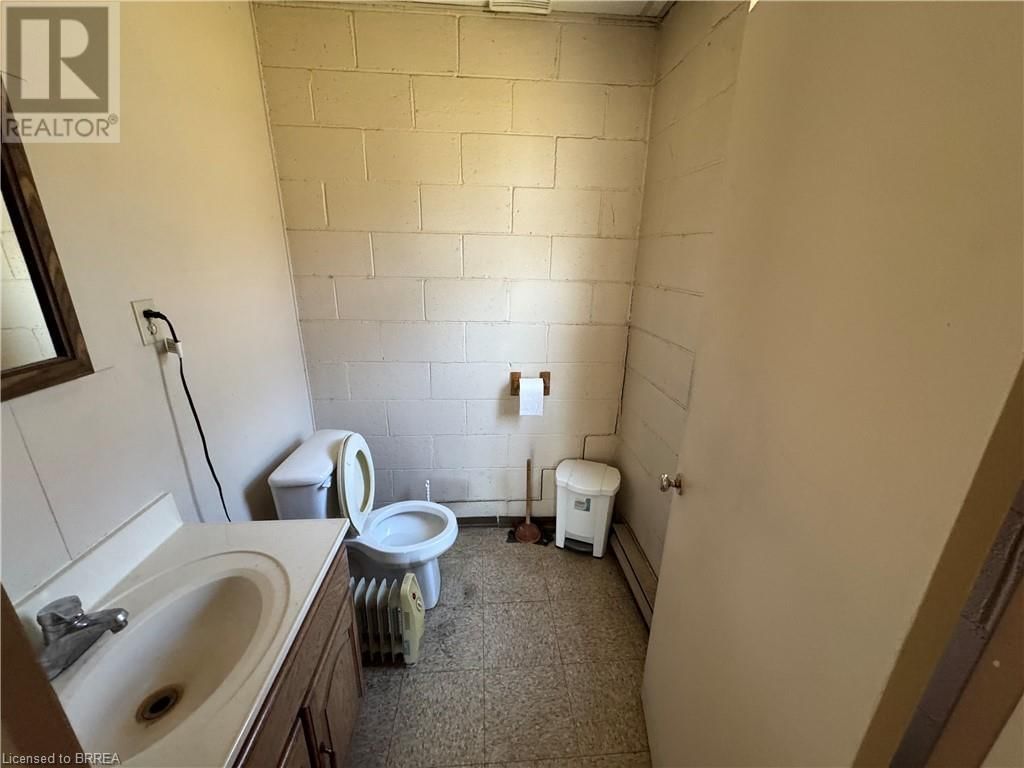 1 - 43 SPALDING DRIVE Image 5