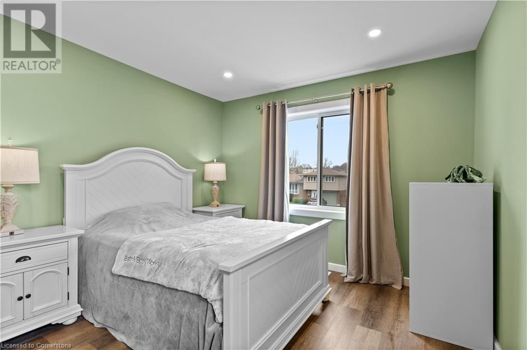 74 ROUSE AVENUE Image 23