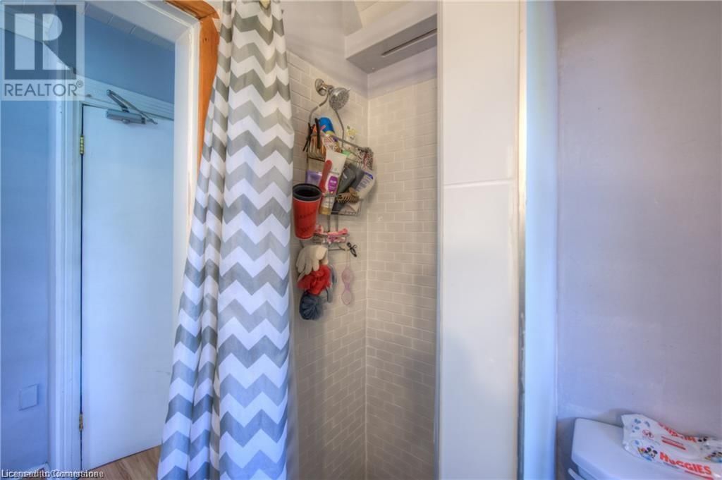 332 QUEEN STREET WEST Image 25