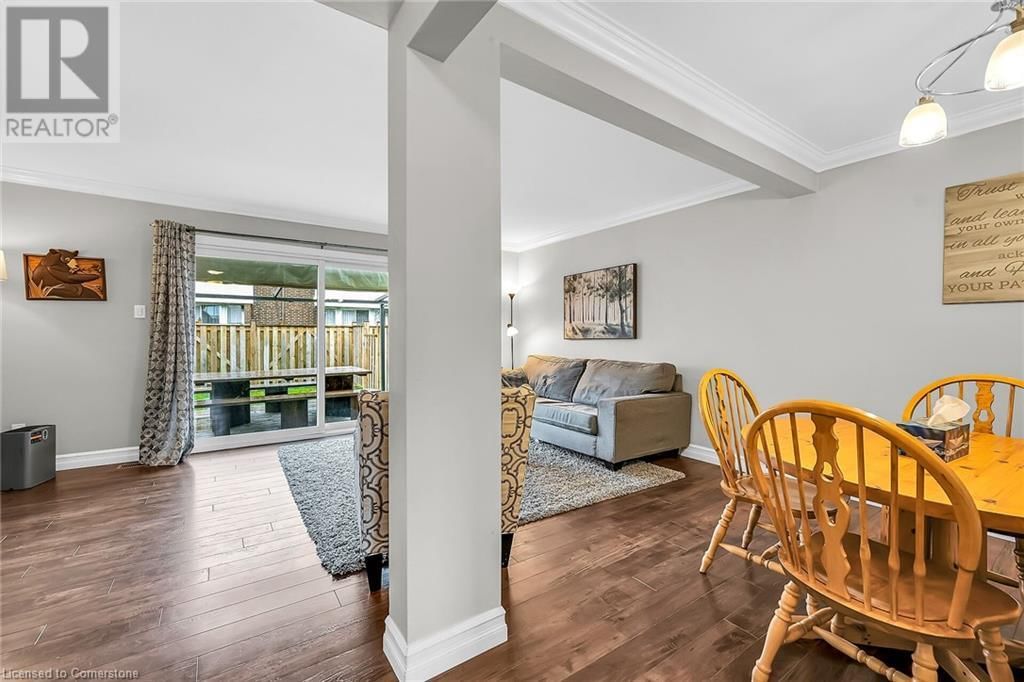 63 - 45 QUEENSLEA DRIVE Image 12