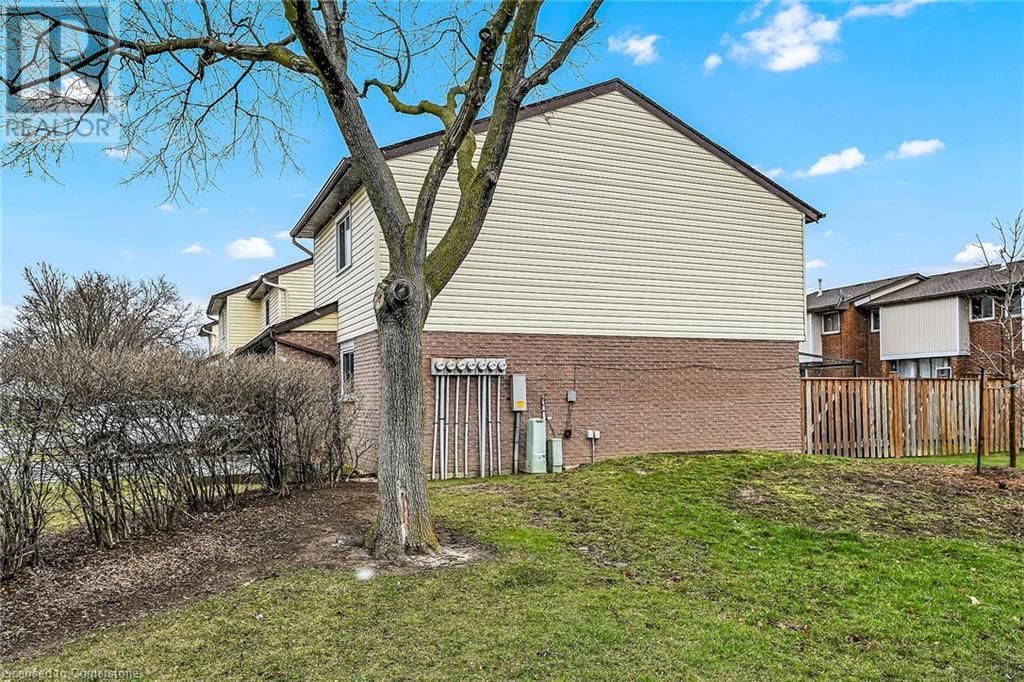 63 - 45 QUEENSLEA DRIVE Image 44
