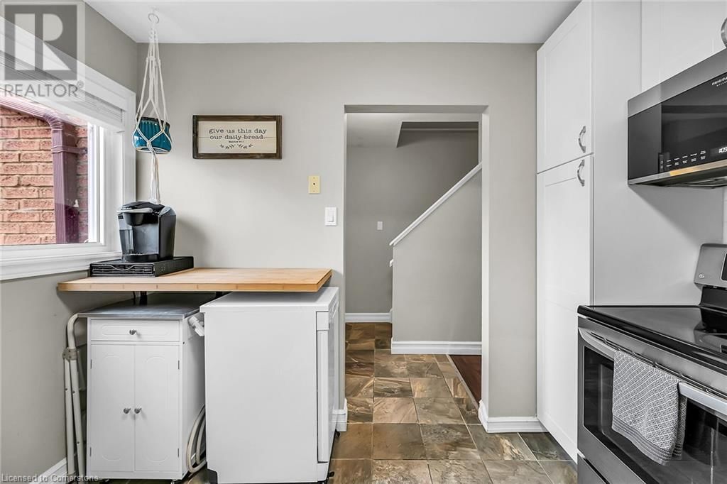 63 - 45 QUEENSLEA DRIVE Image 9