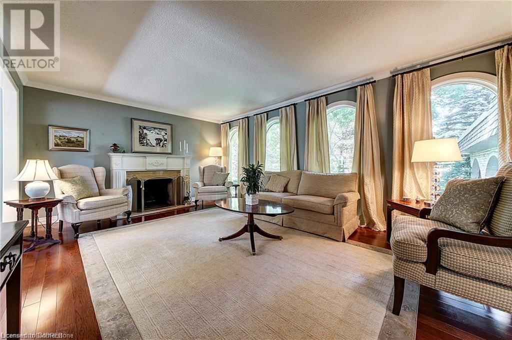 170 CAVENDISH COURT Image 18