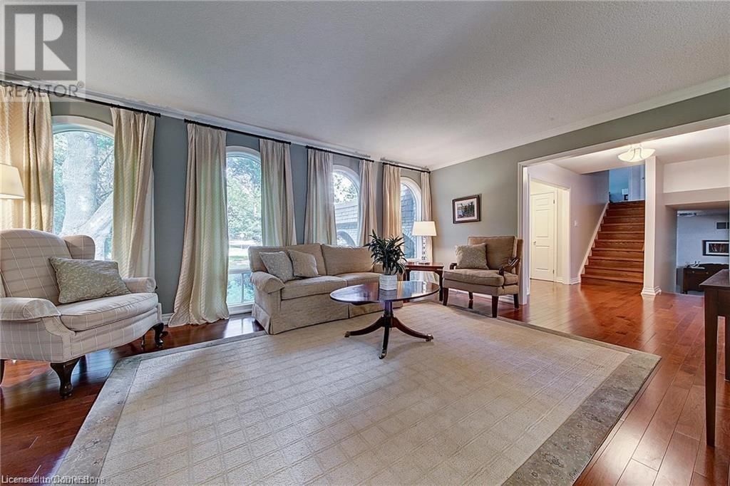 170 CAVENDISH COURT Image 19