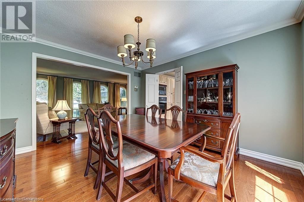 170 CAVENDISH COURT Image 23