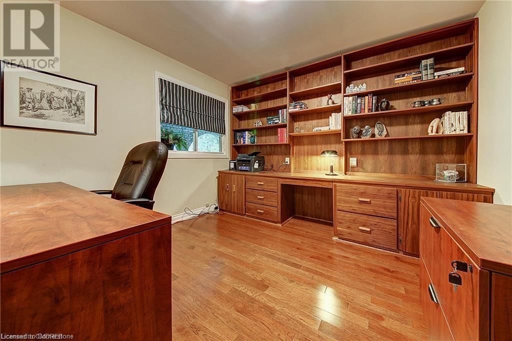 170 CAVENDISH COURT Image 31